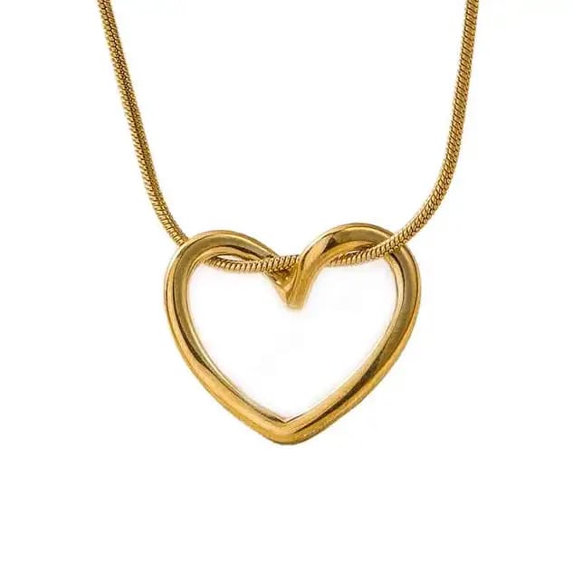 Golden Heart Pendant Necklace – Elegant Minimalist Jewelry